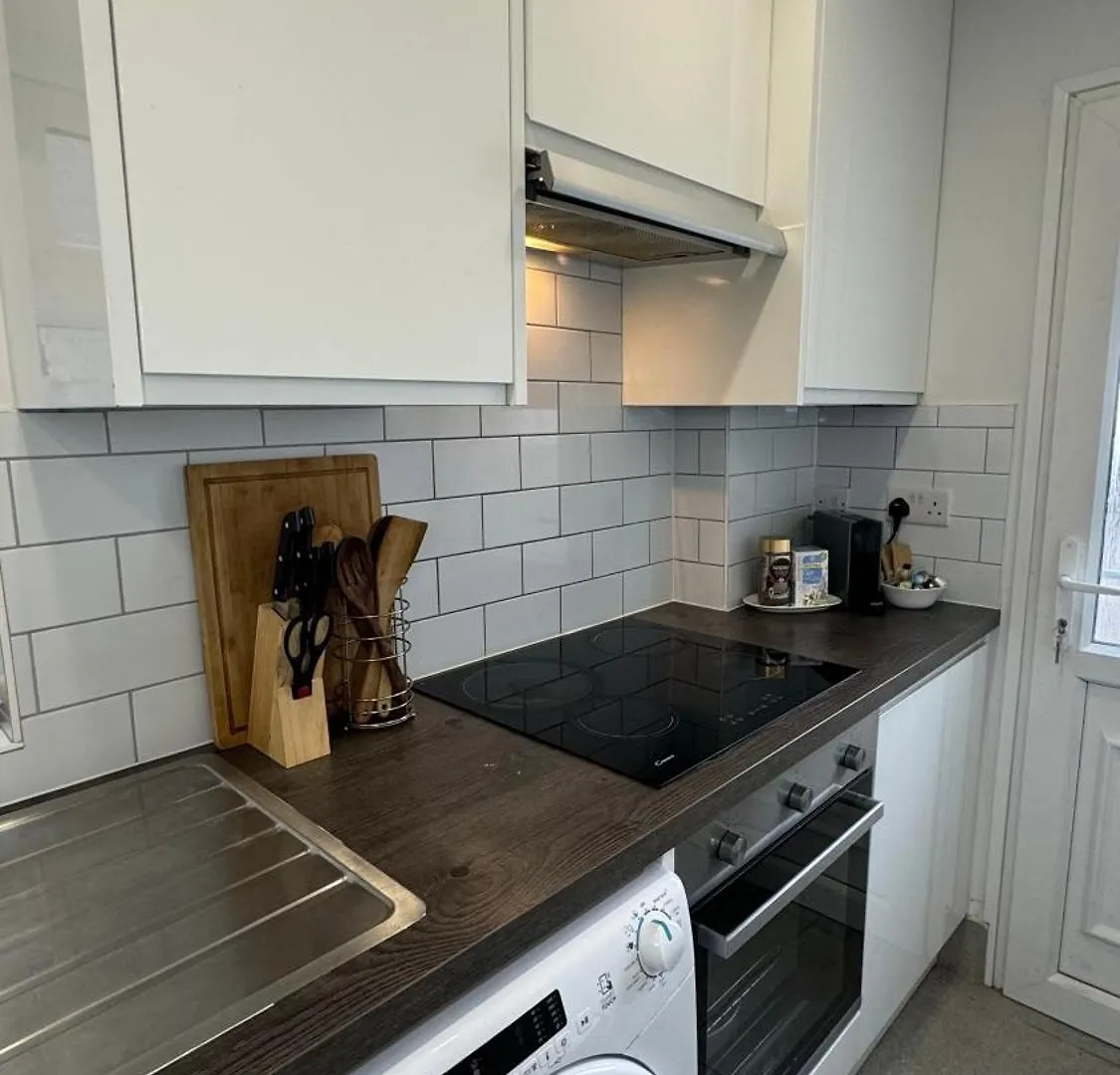 Single Room In Greater London Homestay